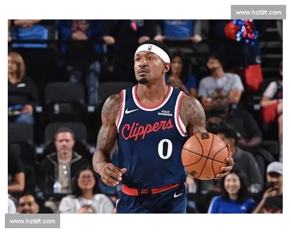 太阳官方庆生！比尔 32 岁焕发新生，高效赛季再证全明星价值