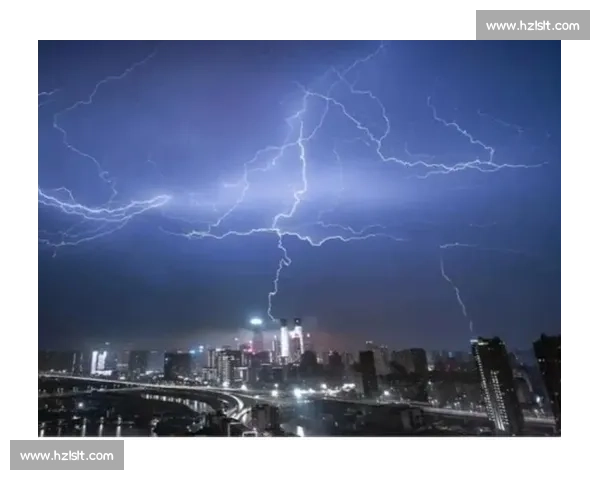 重庆再发雷暴预警！早报解析极端天气应对与民生影响