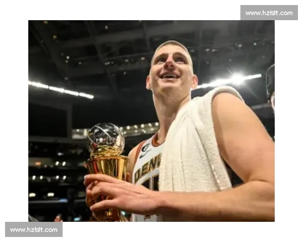 鲨鱼三连冠：35+15 统治级中锋，NBA 历史唯一三连 FMVP 的内线神话